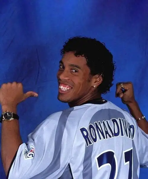 虽然拥有拉 虽然拥有拉