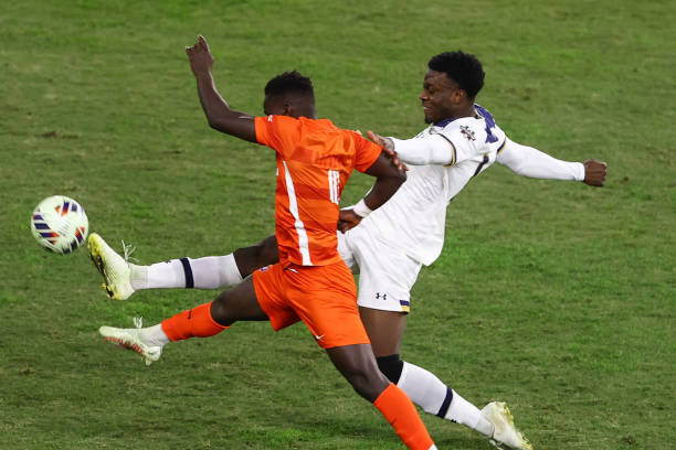 吸引更多人 吸引更多人