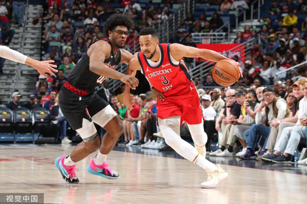 景却在球场 景却在球场