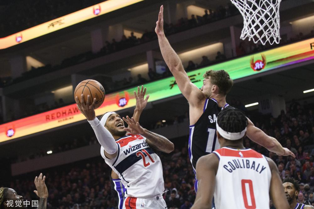 在這場看似 在這場看似